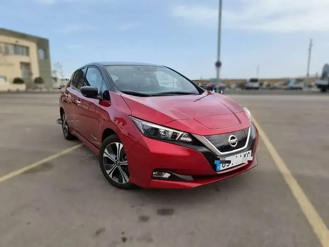 Usado Nissan Leaf N-Connecta 110 kW (150 CV) 2020 Rojo Utilitario