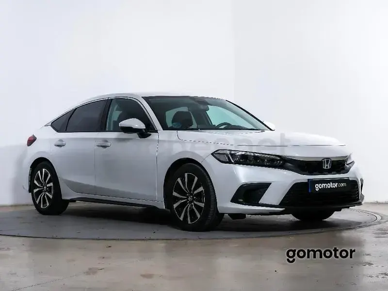 Usado Honda Civic Elegance 184 CV (135 kW) 2025 Gris / plata Berlina