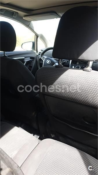 Usado Toyota Verso Advance 112 CV (82 kW) 2016 Gris / plata Monovolumen