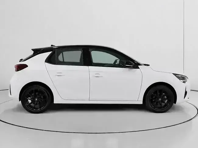 Usado Opel Corsa 100 CV (73 kW) 2022 Blanco Utilitario