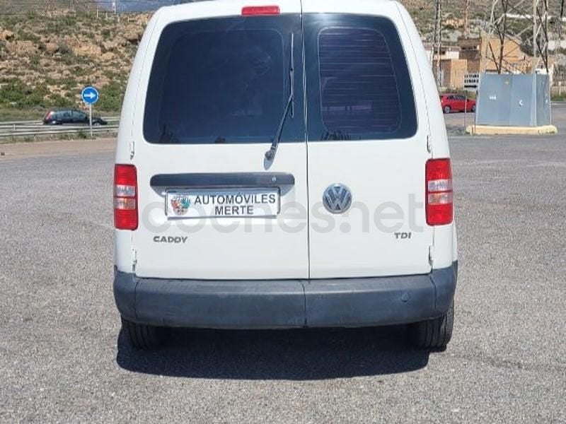 Usado VW Caddy 75 CV (55 kW) 2012 Blanco Monovolumen