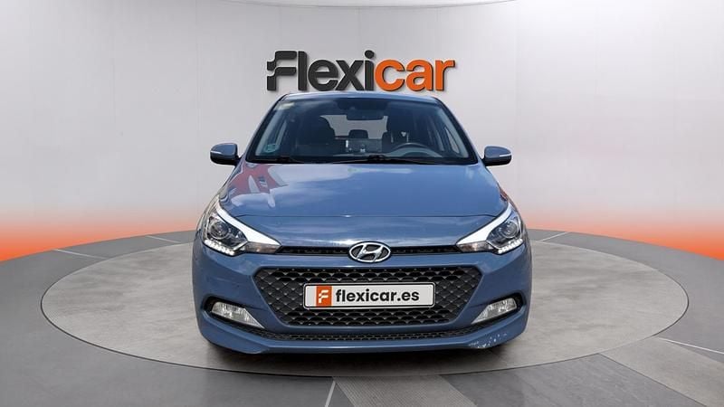 Usado Hyundai i20 84 CV (61 kW) 2018 Azul Berlina