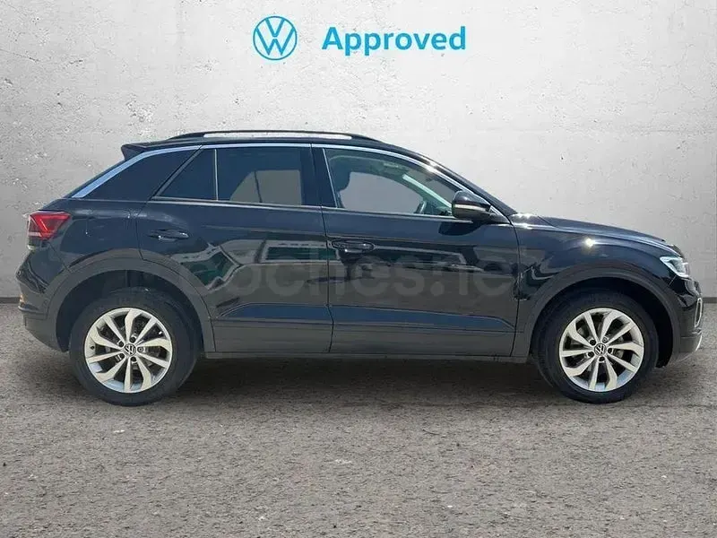 Usado VW T-Roc Life 110 CV (80 kW) 2023 Negro SUV