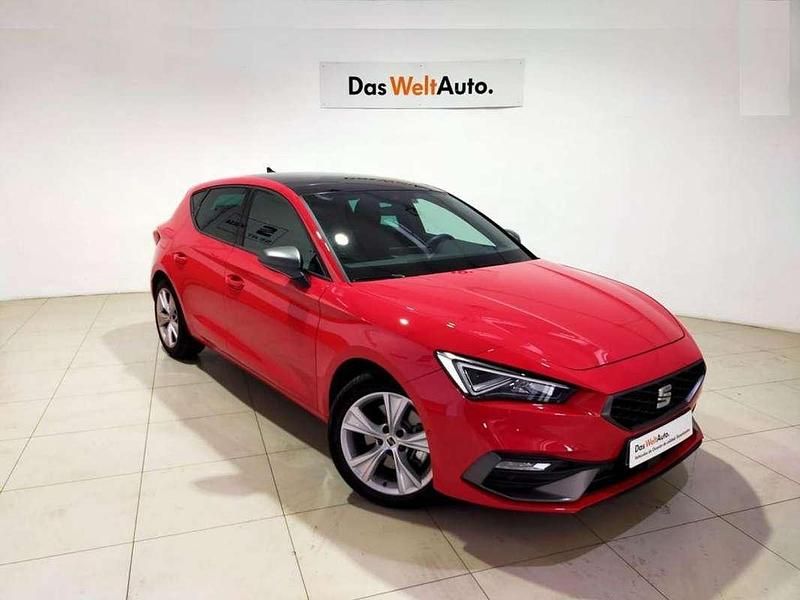 Rojo Usado 2021 Seat Leon FR Berlina | 21.900 € (Precio justo) - Imagen 1/4
