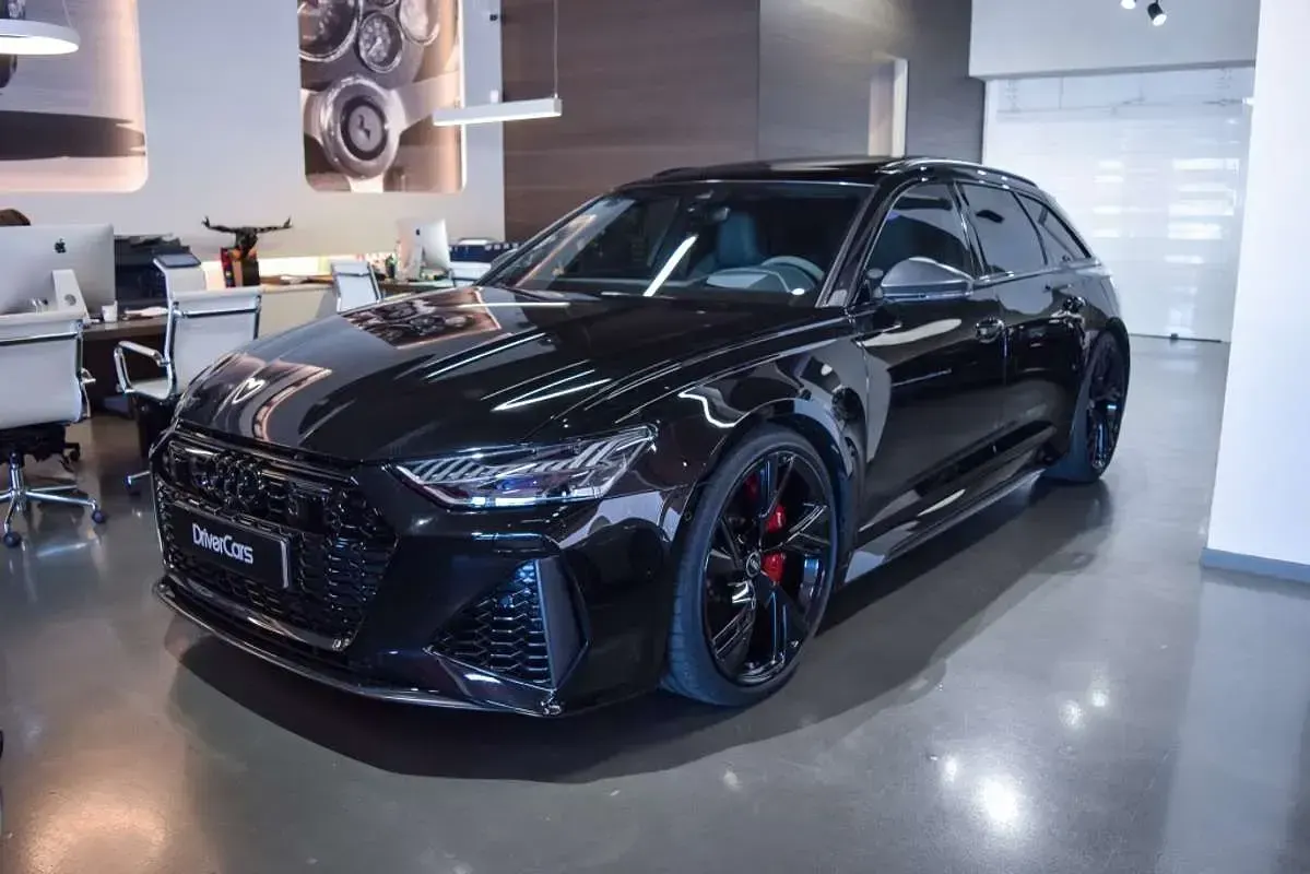 Używany Audi RS6 Performance 630 KM (463 kW) 2023 Czarny Kombi