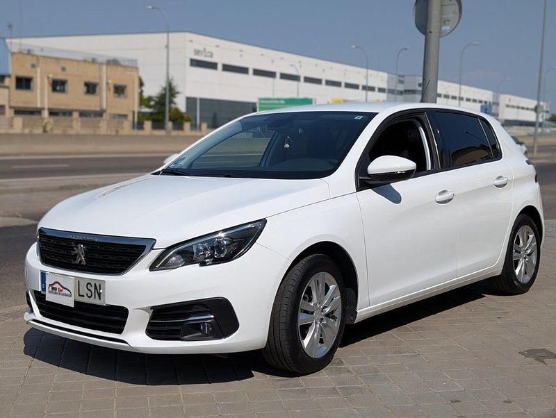 Blanco Usado 2021 Peugeot 308 Allure Utilitario | 14.950 € (Precio justo) - Imagen 1/4