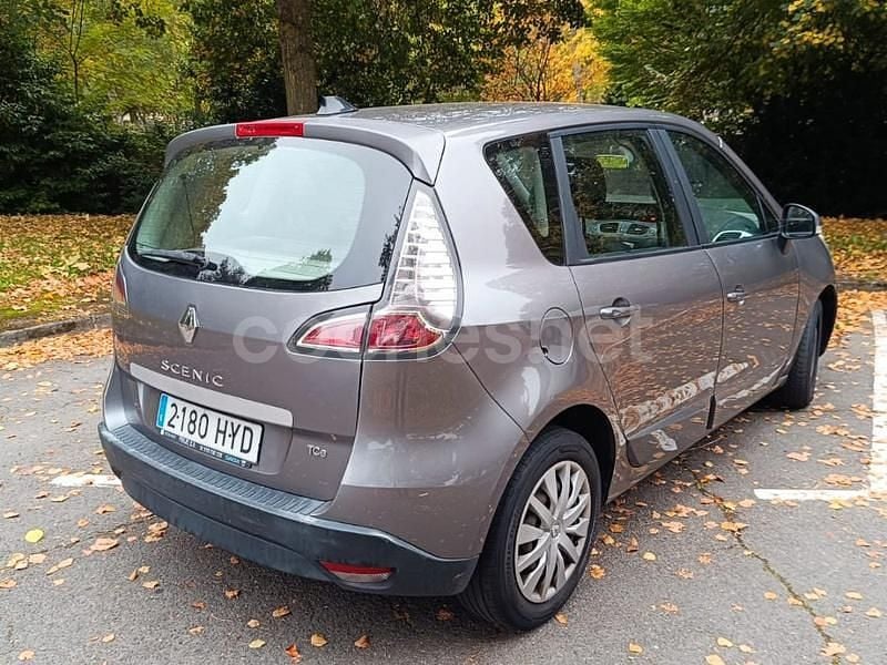 Usado Renault Scénic III Bose Edition 130 CV (95 kW) 2014 Gris / plata Monovolumen