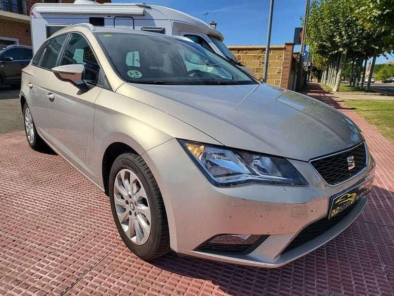 Usado Seat Leon ST Reference 110 CV (80 kW) 2014 Beige Familiar