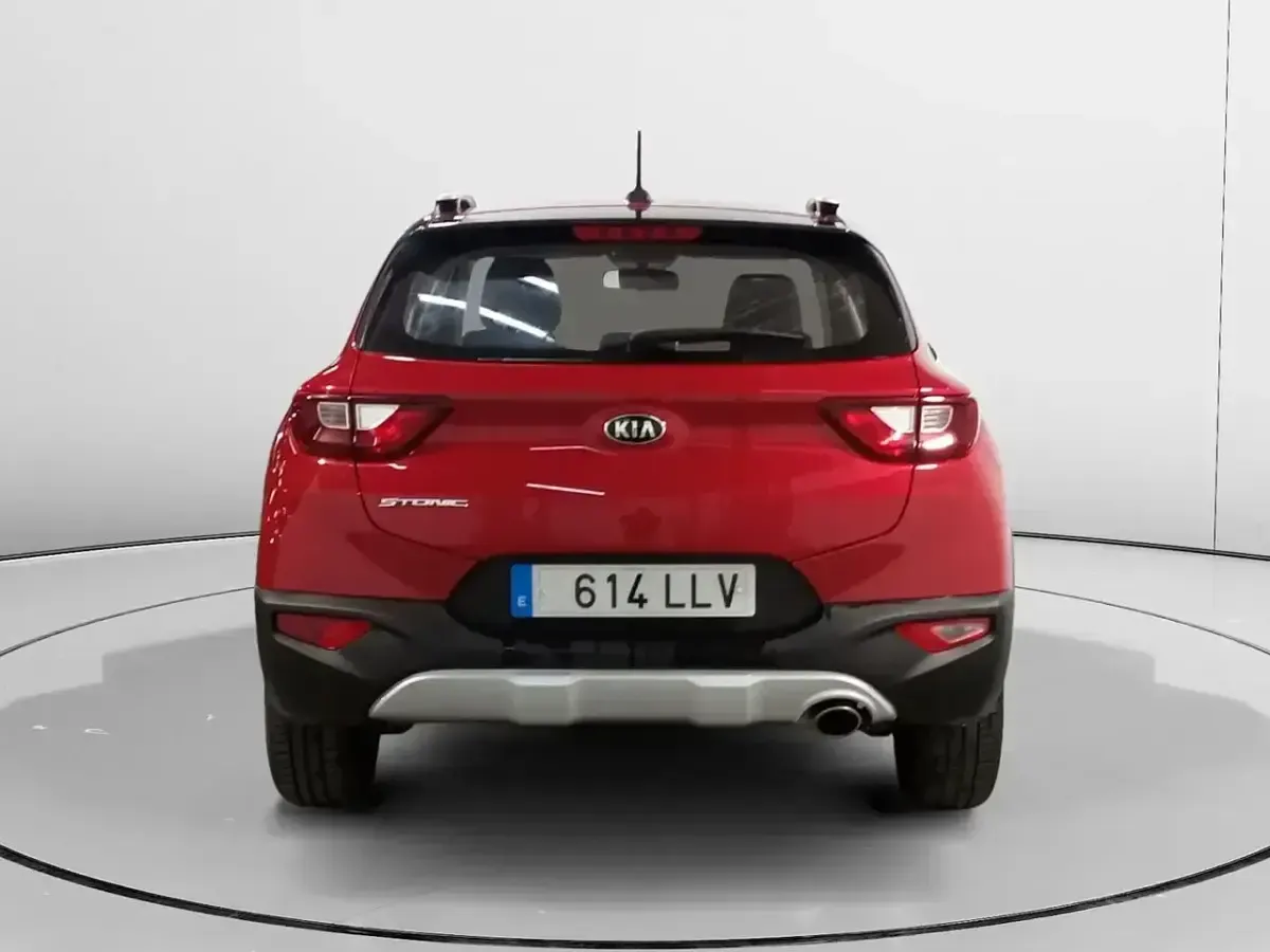 Usado Kia Stonic 84 CV (61 kW) 2020 Rojo SUV