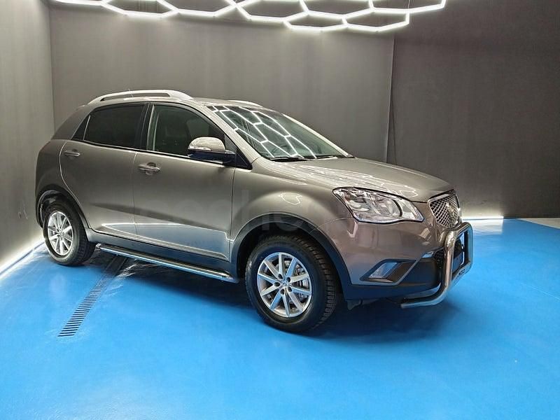 Usado Ssangyong (KGM) Korando 149 CV (109 kW) 2015 Beige SUV