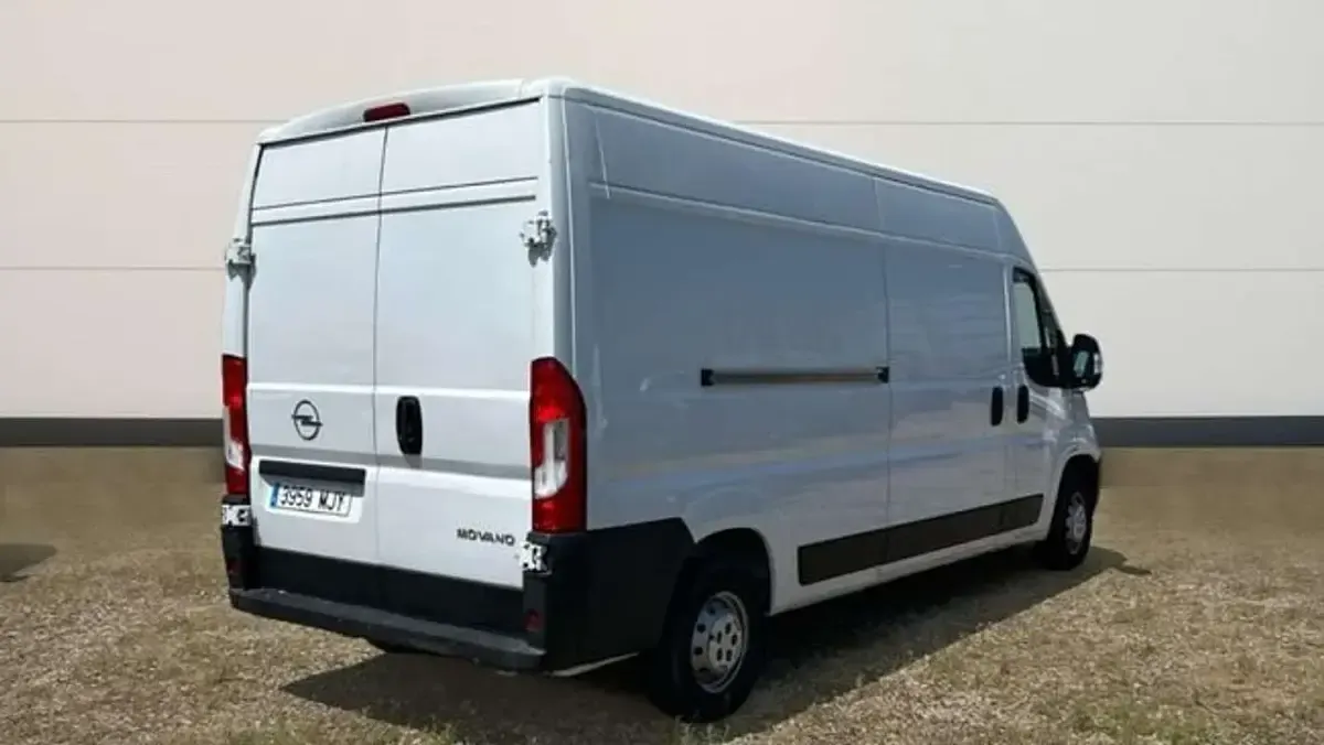Usado Opel Movano 140 CV (102 kW) 2023 Blanco Van