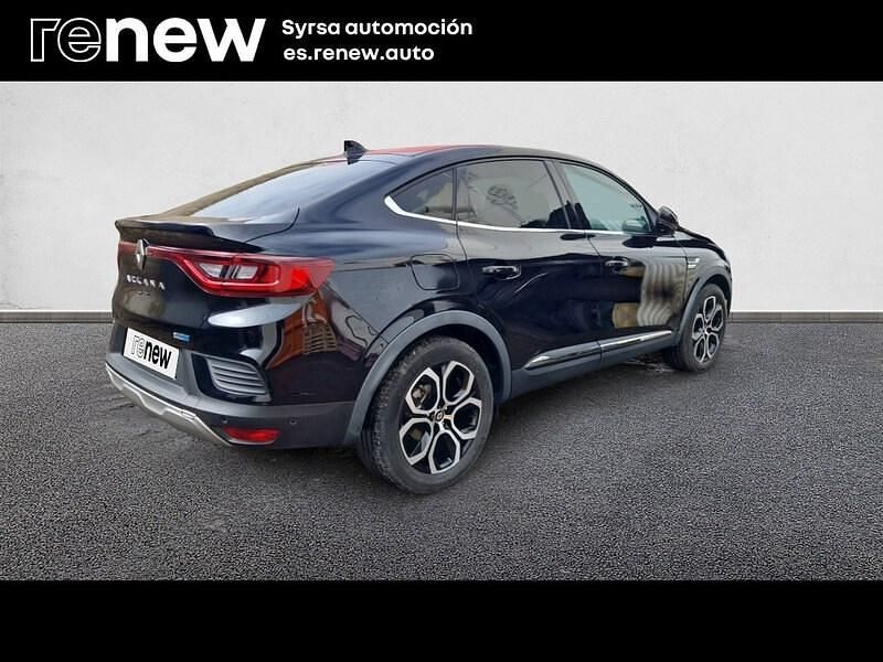 Usado Renault Arkana Zen 145 CV (106 kW) 2022 Negro SUV