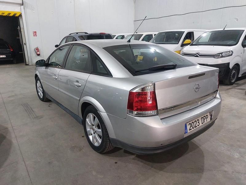 Usado Opel Vectra Cosmo 150 CV (110 kW) 2005 Gris Berlina