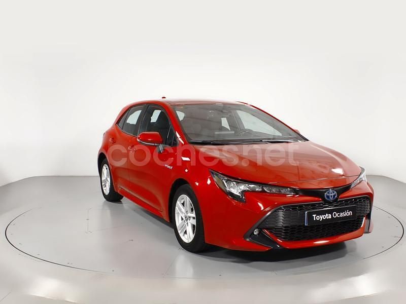 Rojo Usado 2021 Toyota Corolla Active Berlina | 23.100 € (Precio justo) - Imagen 1/4