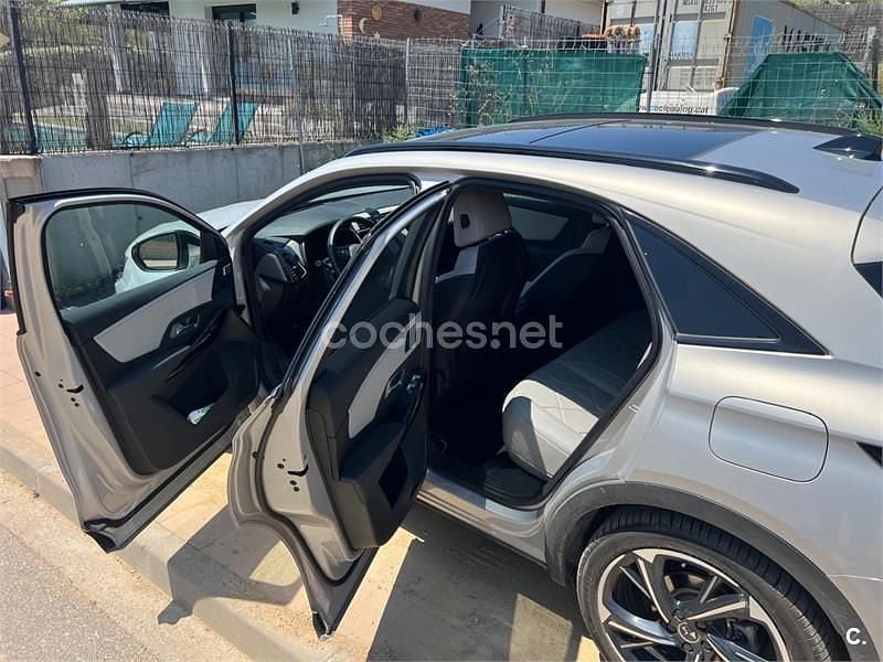 Usado DS Automobiles DS7 Crossback 300 CV (220 kW) 2024 Gris / plata SUV