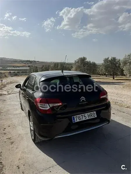 Usado Citroën C4 120 CV (88 kW) 2013 Negro Berlina