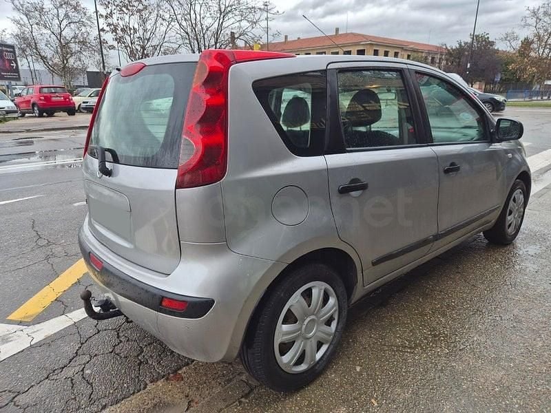Usado Nissan Note Visia 88 CV (64 kW) 2007 Gris / plata Utilitario