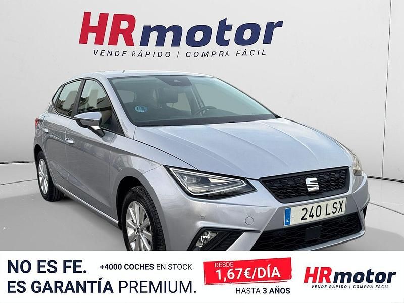 Usado Seat Ibiza Style Plus 90 CV (66 kW) 2021 Gris Berlina