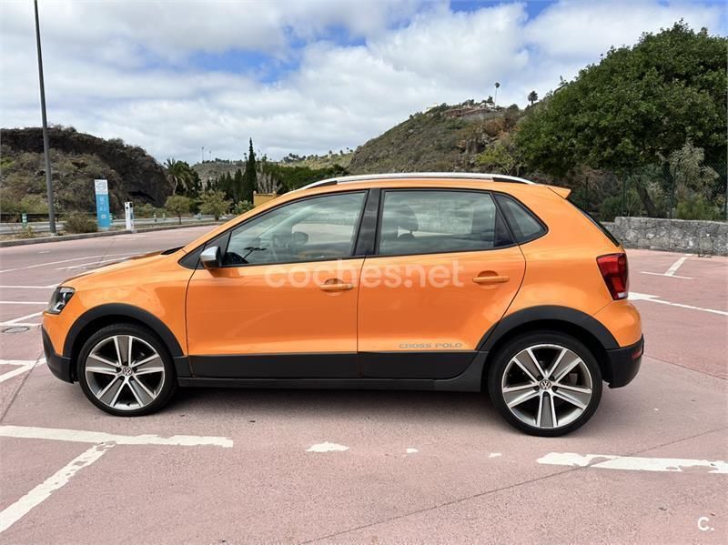 Naranja Usado 2013 VW Polo Cross Utilitario | 8900 € - Imagen 1/4