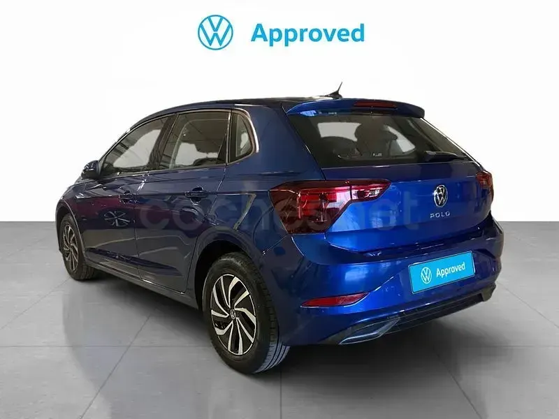 Usado VW Polo Life 95 CV (69 kW) 2022 Azul Utilitario