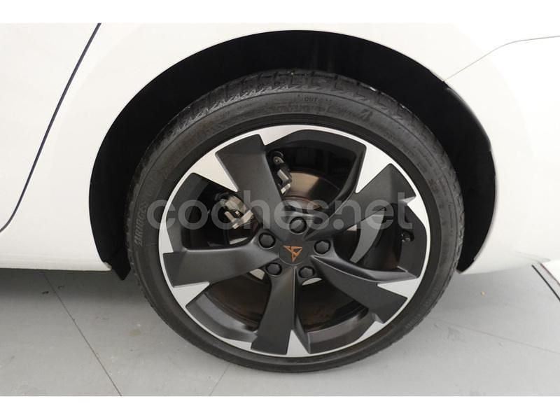 Usado Cupra Leon 150 CV (110 kW) 2024 Blanco Familiar