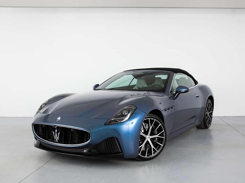 Nuevo Maserati GranCabrio 489 CV (359 kW) 2025 Azul Descapotable