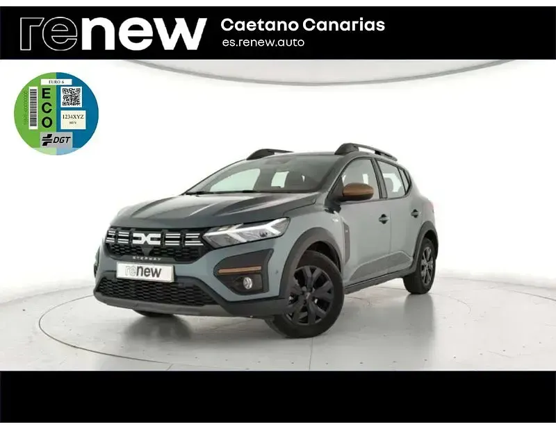 Usado Dacia Sandero Extreme 100 CV (73 kW) 2025 Verde Berlina