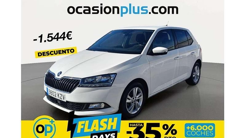 Usado Skoda Fabia 75 CV (55 kW) 2019 Blanco Utilitario