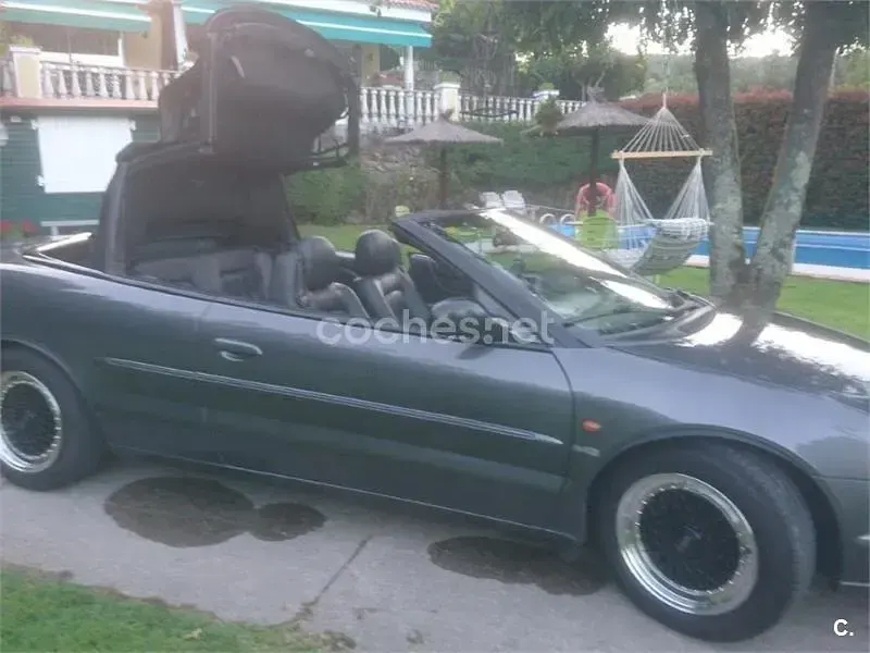 Usado Chrysler Sebring Cabriolet Touring 141 CV (103 kW) 2005 Negro Descapotable