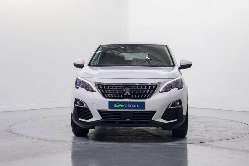 Usado Peugeot 3008 Active 131 CV (96 kW) 2020 Blanco SUV