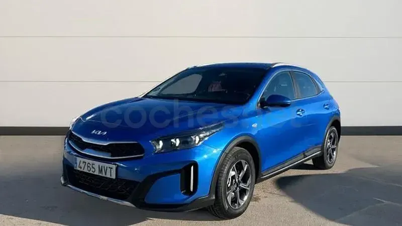 Usado Kia XCeed 140 CV (102 kW) 2024 Azul SUV