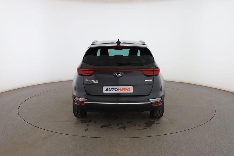Usado Kia Sportage Plus 136 CV (100 kW) 2020 Gris SUV