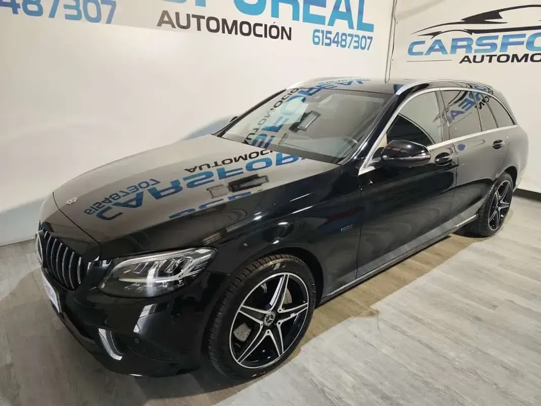Usado Mercedes C300e 306 CV (225 kW) 2020 Negro Familiar