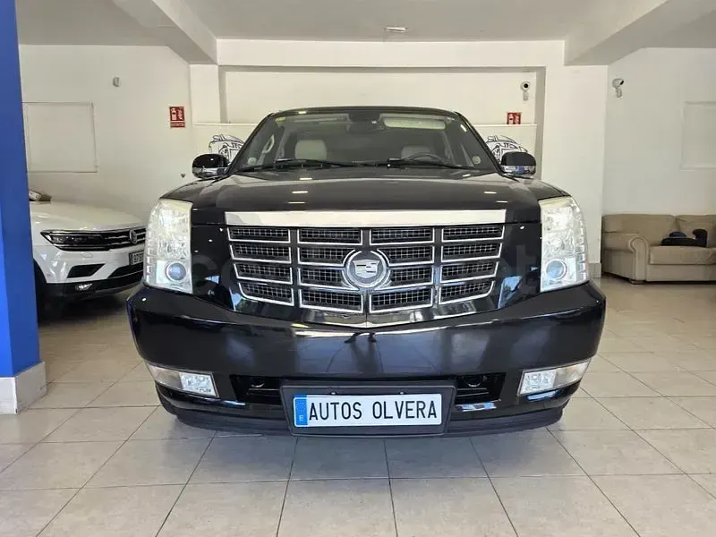 Usado Cadillac Escalade 409 CV (300 kW) 2007 Negro SUV