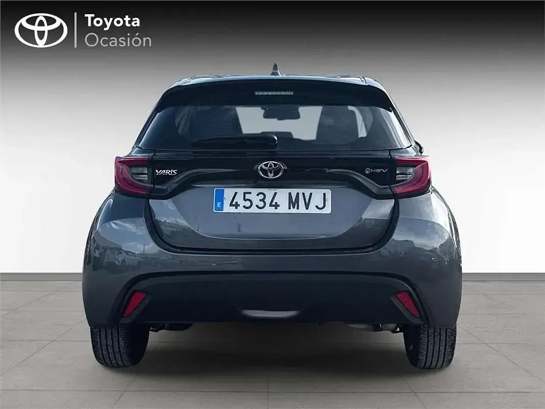 Usado Toyota Yaris Active 116 CV (85 kW) 2024 Utilitario