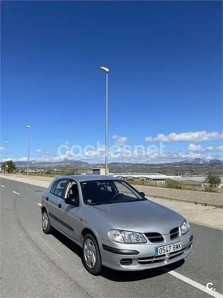 Brugt Nissan Almera Comfort 90 HK (66 kW) 2001 Grå Sedan