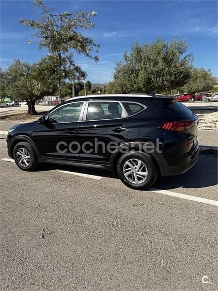 Usado Hyundai Tucson 136 CV (100 kW) 2020 Negro SUV