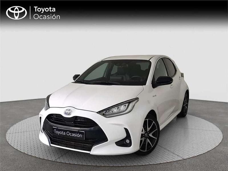 Usado 2021 Toyota Yaris Hybrid Style Monovolumen | 16.400 € (Precio justo) - Imagen 1/4