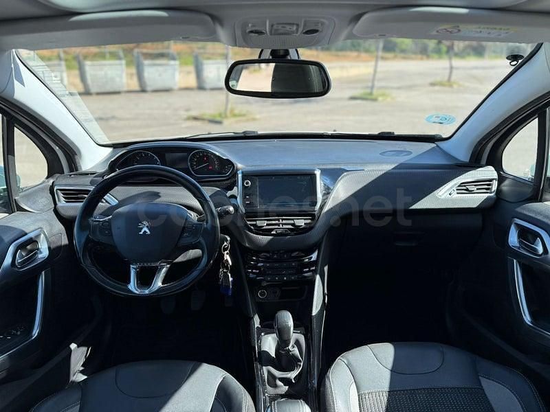 Usado Peugeot 2008 Allure 110 CV (80 kW) 2018 Blanco SUV