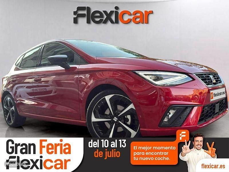 Rojo Usado 2023 Seat Ibiza FR Berlina | 23.990 € (Caro) - Imagen 1/4