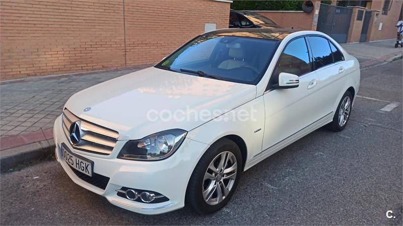Blanco Usado 2011 Mercedes C220 Avantgarde Berlina | 12.000 € (Precio justo) - Imagen 1/1