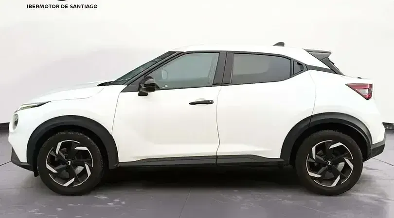 Usado Nissan Juke Acenta 114 HP (83 kW) 2024 Branco SUV