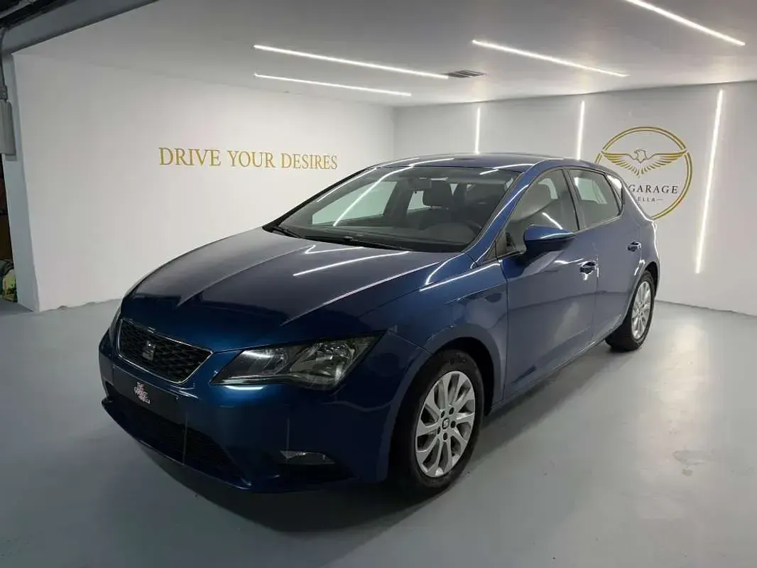 Usado Seat Leon Style 110 CV (80 kW) 2015 Azul Utilitario