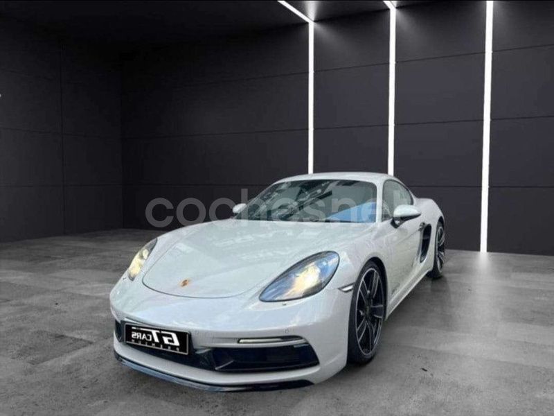 Gris / plata Usado 2022 Porsche 718 Cayman GTS Coupe | 104.900 € - Imagen 1/4