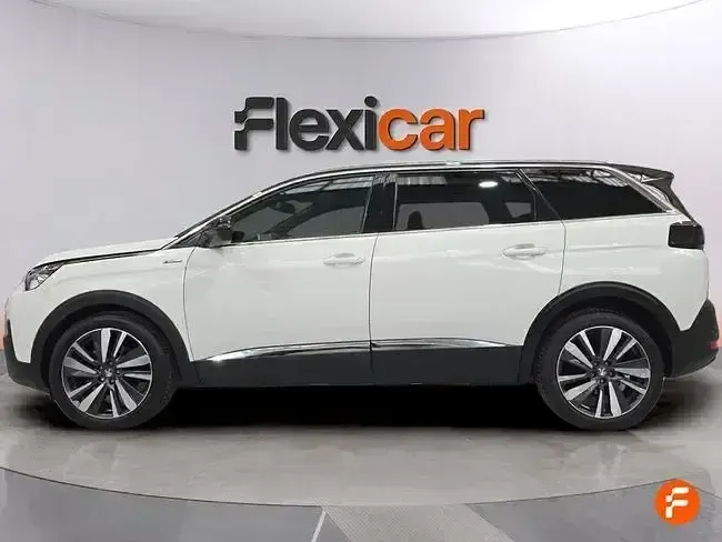 Usado Peugeot 5008 GT-line 180 CV (132 kW) 2019 Blanco SUV