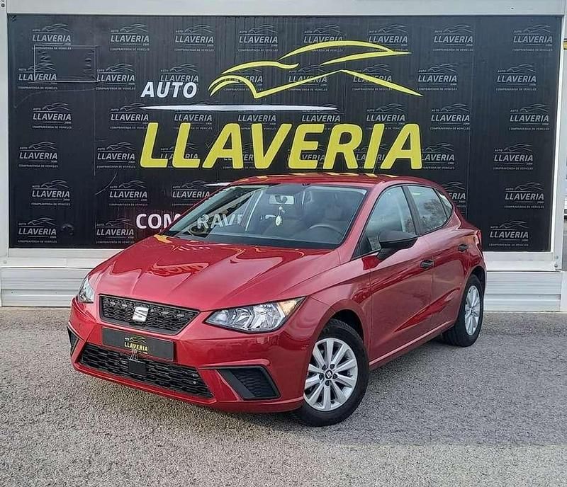 Usado Seat Ibiza Reference 95 CV (69 kW) 2017 Burdeos Utilitario