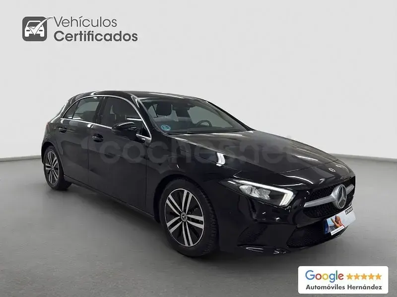 Usado Mercedes A180 116 CV (85 kW) 2022 Negro Berlina