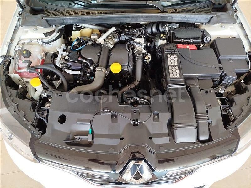 Usado Renault Mégane IV Business 90 CV (66 kW) 2017 Blanco Berlina