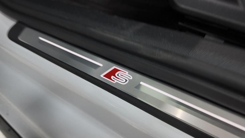 Usado Audi A3 310 CV (228 kW) 2023 Blanco Berlina