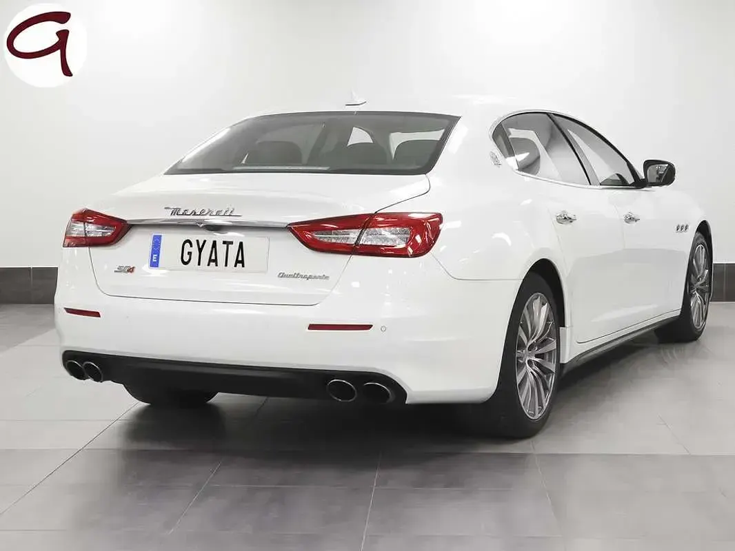 Usado Maserati Quattroporte 411 CV (302 kW) 2017 Blanco Berlina